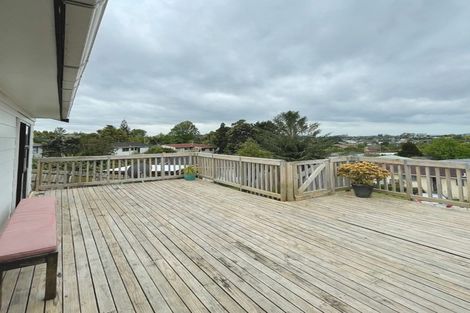 Photo of property in 25 Virgo Place, Glen Eden, Auckland, 0602