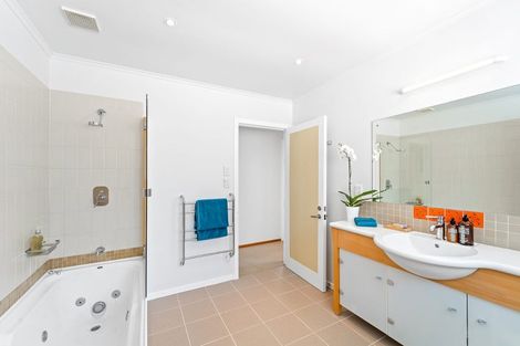 Photo of property in 8 Clayden Drive, Gulf Harbour, Whangaparaoa, 0930