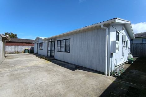 Photo of property in 21 Mon Desir Place, Manurewa, Auckland, 2102