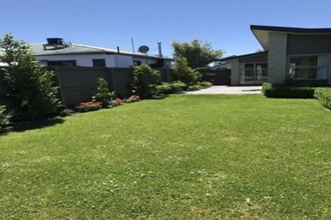 Photo of property in 10 Grassmere Street, Papanui, Christchurch, 8052