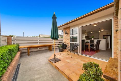 Photo of property in 11 Grey Street, Hawera, 4610