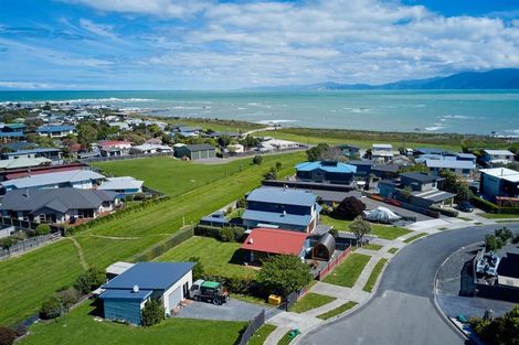 Photo of property in 61 Kotare Place, South Bay, Kaikoura, 7300