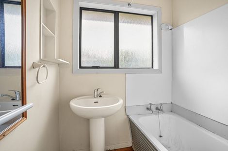 Photo of property in 6 Betwin Avenue, Sockburn, Christchurch, 8042