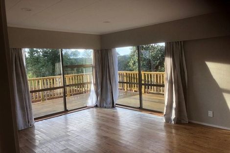 Photo of property in 2/13 Dakota Avenue, Beach Haven, Auckland, 0626