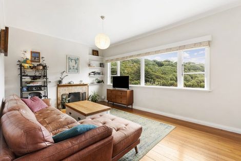 Photo of property in 11 Leveson Street, Strathmore Park, Wellington, 6022