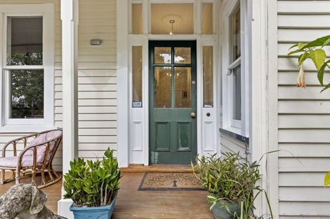 Photo of property in 11 Bowling Road, Greenmeadows, Napier, 4112