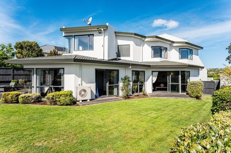Photo of property in 21 Joseph Banks Drive, Whitby, Porirua, 5024