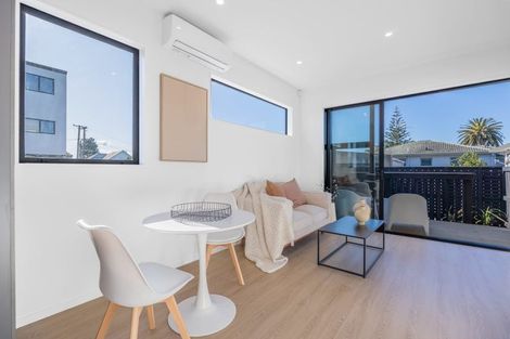 Photo of property in 2/1 Cape Road, Mangere, Auckland, 2022