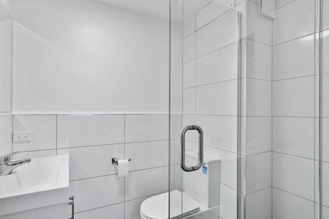 Photo of property in 2h/4045 Great North Road, Glen Eden, Auckland, 0602