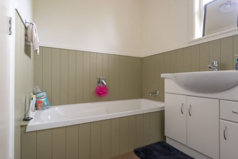 Photo of property in 164 Seddon Street, Pukekohe, 2120