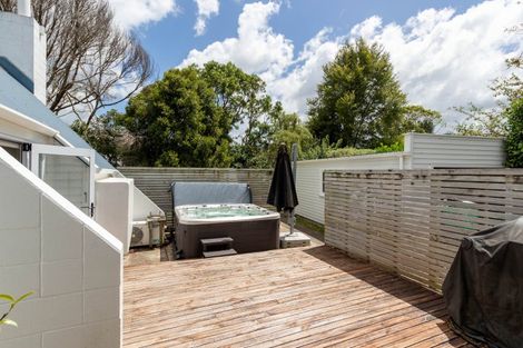 Photo of property in 8 Davis Crescent, Elderslea, Upper Hutt, 5018