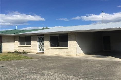 Photo of property in 2/1012 Plunket Street, Saint Leonards, Hastings, 4120