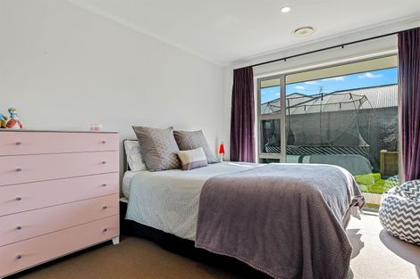 Photo of property in 23 Six Silvers Avenue, Halswell, Christchurch, 8025