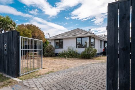 Photo of property in 132 Pacific Road, North New Brighton, Christchurch, 8083