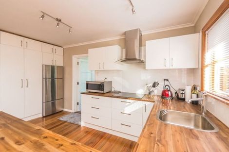 Photo of property in 5 Hurworth Place, College Estate, Whanganui, 4500