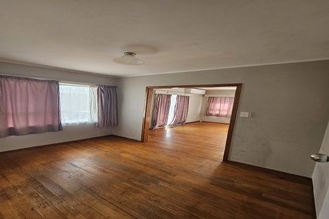 Photo of property in 32 Brentford Place, Manurewa, Auckland, 2102