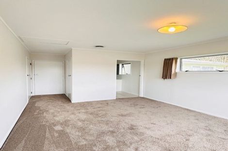 Photo of property in 21 Shanaway Rise, Hillcrest, Auckland, 0627