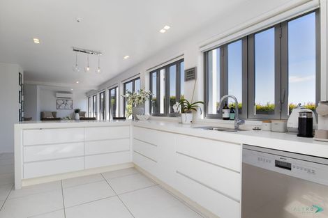 Photo of property in 1 Endymion Place, Half Moon Bay, Auckland, 2012