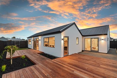 Photo of property in 32 Timara Crescent, Marshland, Christchurch, 8083