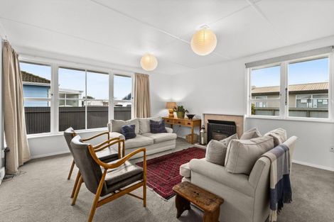 Photo of property in 16 Peterhead Avenue, Flaxmere, Hastings, 4120