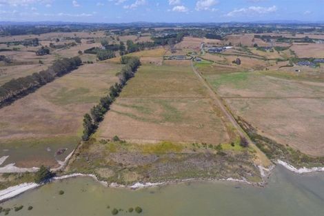 Photo of property in 124 Dell Road, Waiau Pa, Clarks Beach, 2679