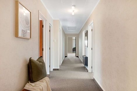 Photo of property in 4 Sandstrom Grove, Feilding, 4702