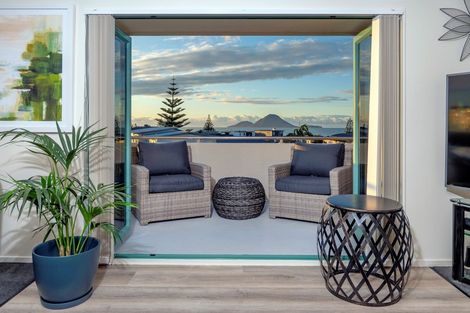 Photo of property in 2 Rurima Rise, Coastlands, Whakatane, 3120