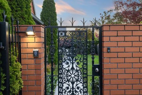 Photo of property in 24 Poynder Avenue, Merivale, Christchurch, 8014