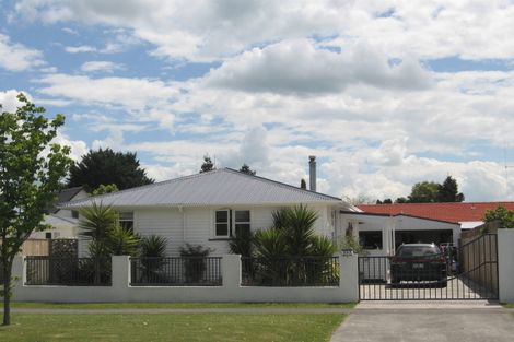 Photo of property in 307 Shakespeare Street, Leamington, Cambridge, 3432