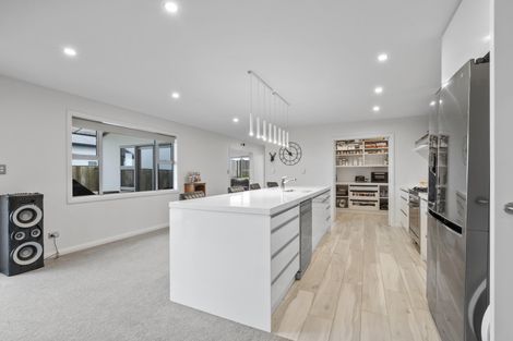 Photo of property in 27 Silicon Way, Fitzherbert, Palmerston North, 4410