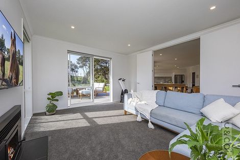 Photo of property in 1293 Old North Road, Helensville, 0875