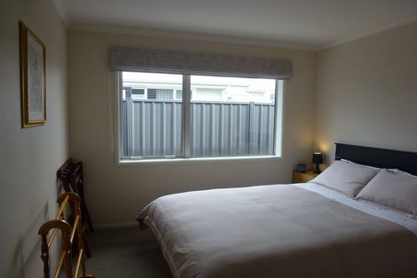 Photo of property in 33 Whakatomo Place, Havelock North, 4130