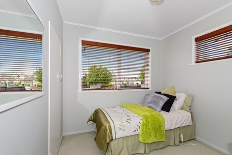 Photo of property in 57 Avonleigh Road, Green Bay, Auckland, 0604