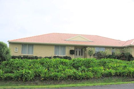 Photo of property in 2 Olwyn Place, Greenhithe, Auckland, 0632