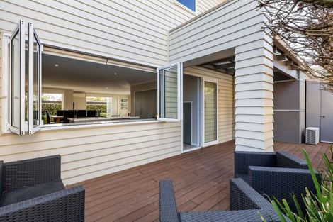 Photo of property in 49 Clare Street, Cambridge, 3434