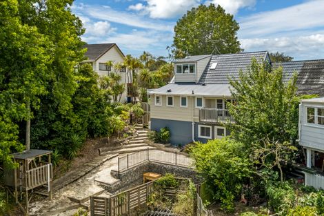 Photo of property in 1/5 Scarlock Avenue, Browns Bay, Auckland, 0630