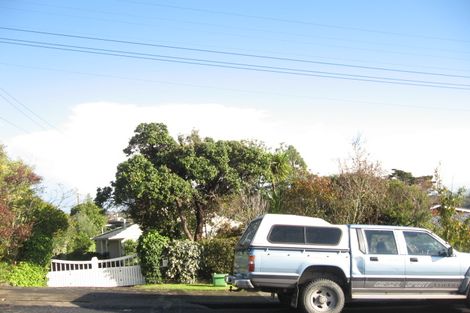 Photo of property in 106 Mellons Bay Road, Mellons Bay, Auckland, 2014