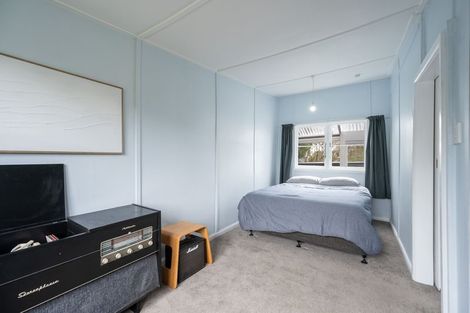 Photo of property in 17 Martin Street, Monaco, Nelson, 7011