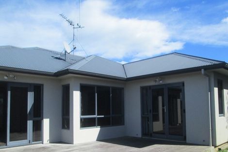 Photo of property in 48 Farnborough Drive, Nawton, Hamilton, 3200