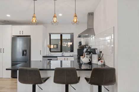 Photo of property in 63 Black Beech Crescent, Takanini, 2110