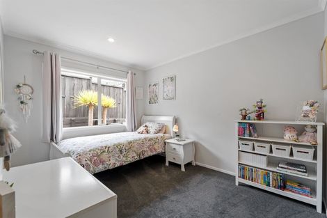 Photo of property in 7 Phoebe Meikle Place, Torbay, Auckland, 0630