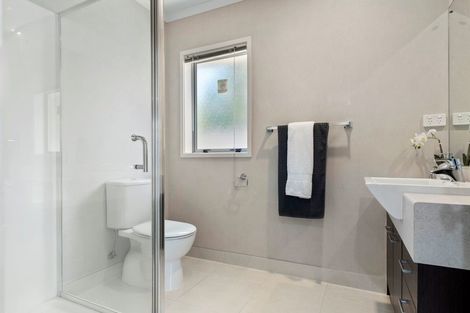 Photo of property in 13 Amapur Place, Flat Bush, Auckland, 2019