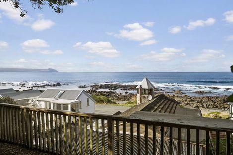 Photo of property in 158 Owhiro Bay Parade, Owhiro Bay, Wellington, 6023