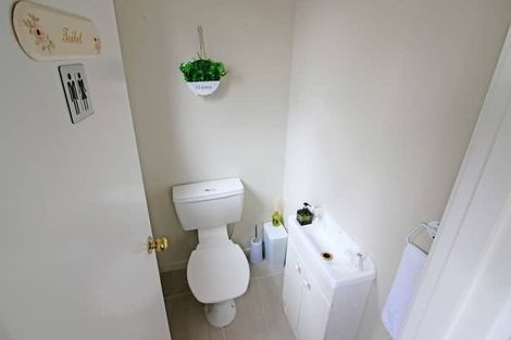 Photo of property in 2/66 Burke Street, Addington, Christchurch, 8024