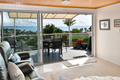 Photo of property in 1/34 Totara Road, Stanmore Bay, Whangaparaoa, 0932