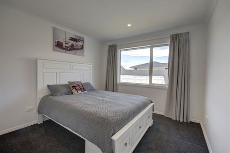 Photo of property in 42 Koura Drive, Rangiora, 7400