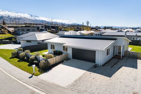 Photo of property in 4 Parkburn Lane, Mount Pisa, Cromwell, 9383