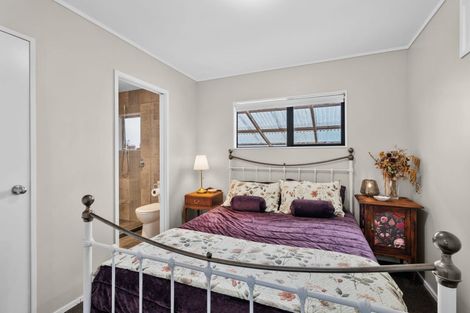 Photo of property in 86 Whites Road, Whitford, Howick, 2571