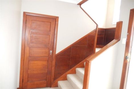 Photo of property in 42 Fulford Street, New Plymouth, 4310