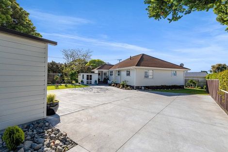 Photo of property in 16 Glen Almond Street, New Plymouth, 4310